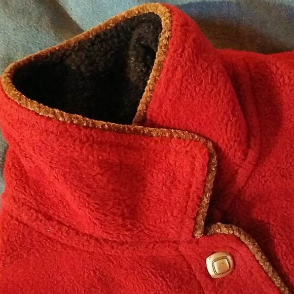 Country Clothing Co. Red & Black Fleece Vest - Picture 3 of 8